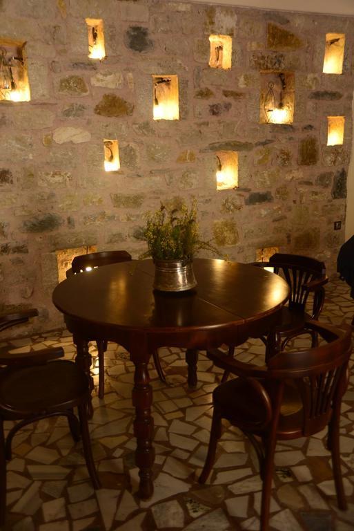 Messana Hotell Messíni Exteriör bild