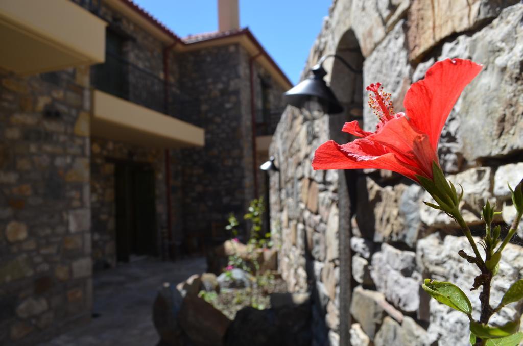 Messana Hotell Messíni Exteriör bild