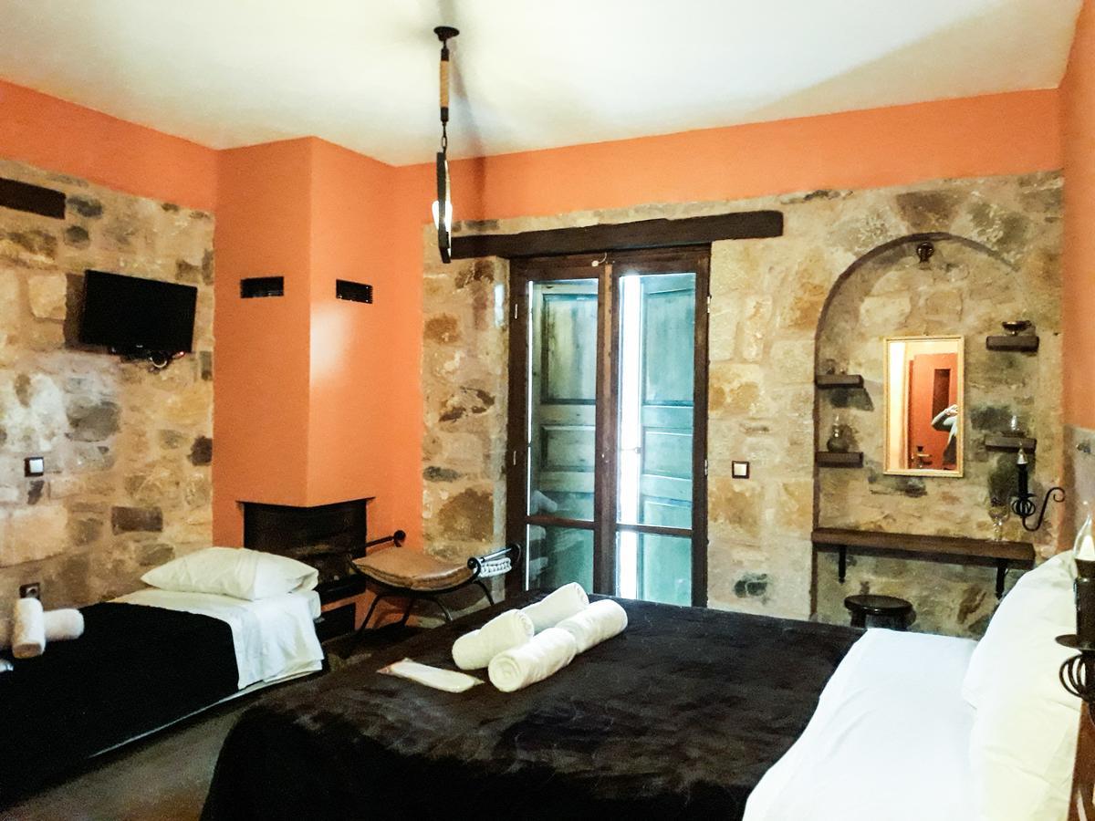 Messana Hotell Messíni Exteriör bild